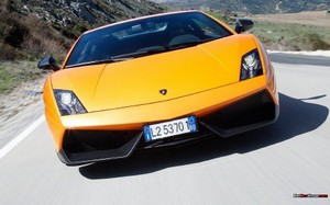  : Lamborghini