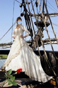 Шаблон женский для фотошопа – Женщина на корабле