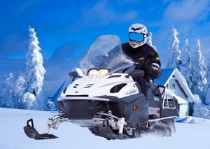 Шаблон для фотошопа – Мужчина на снегоходе